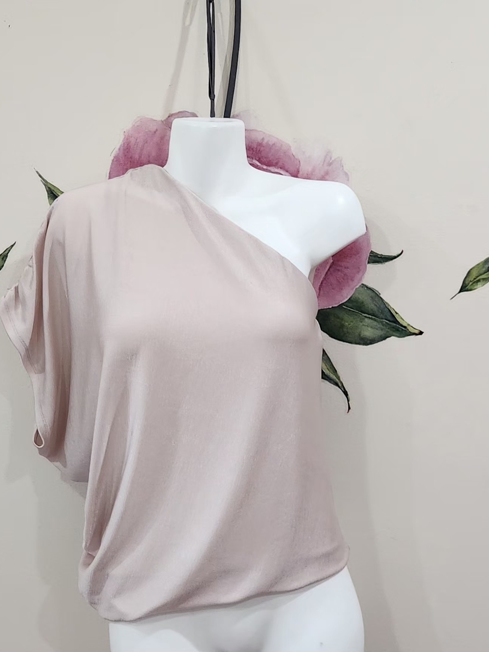 Alice + Olivia One-Shoulder Light Blush Pink Top